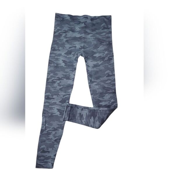 Spanx Gray & Black Camo Leggings - Picture 2 of 5